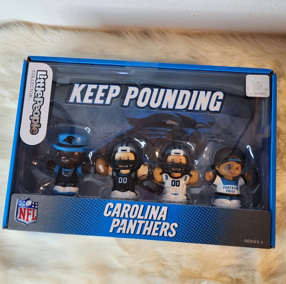 Fisher-Price Little People Collector x NFL Carolina Panthers Set - Picture 2 of 7